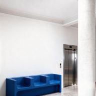 Trio seating by Derlot