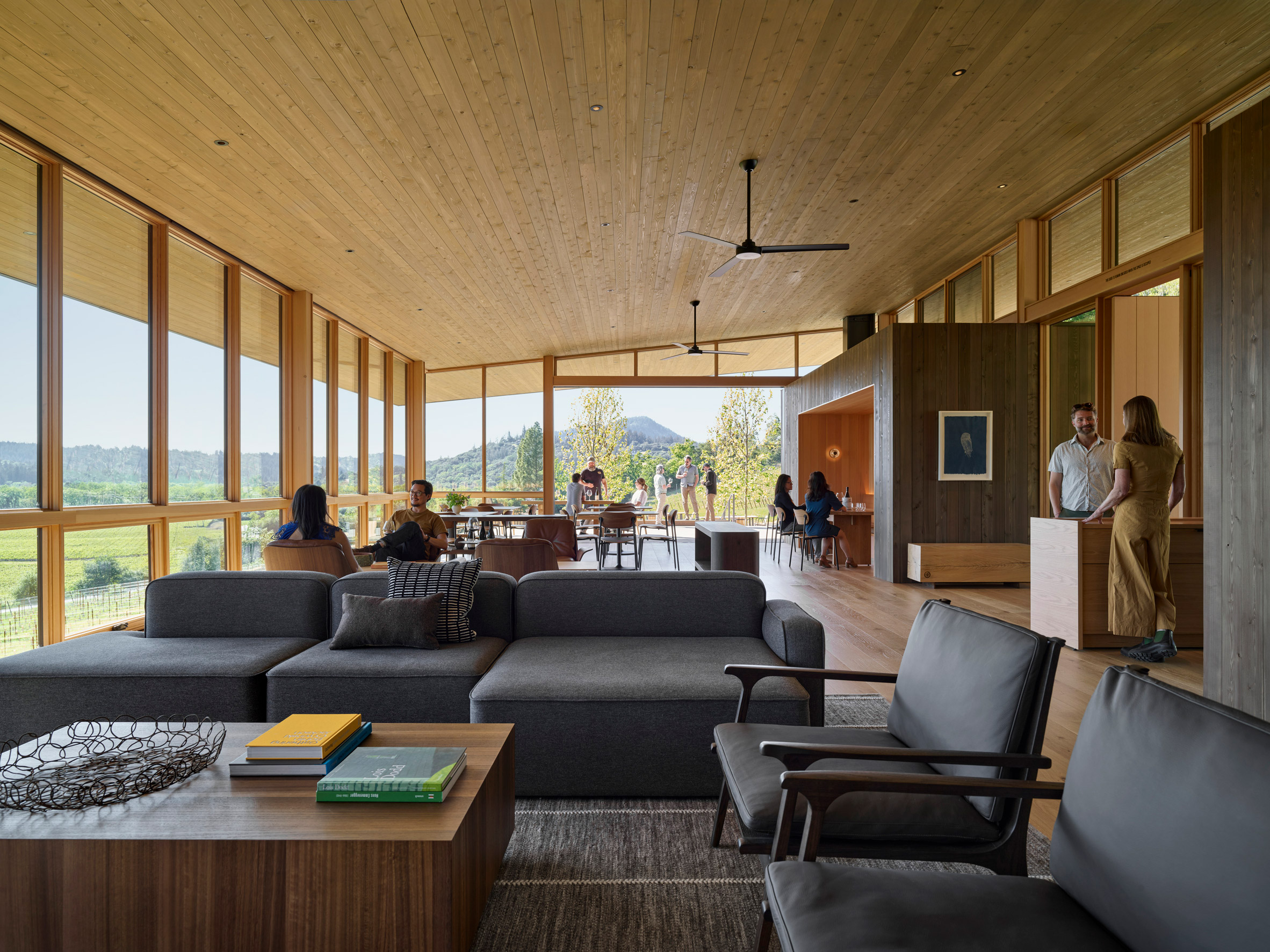 Auteur Russian River winery in California by Bohlin Cywinski Jackon
