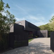 House in Amagansett by Khanna Schultz