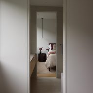 House in Amagansett by Khanna Schultz