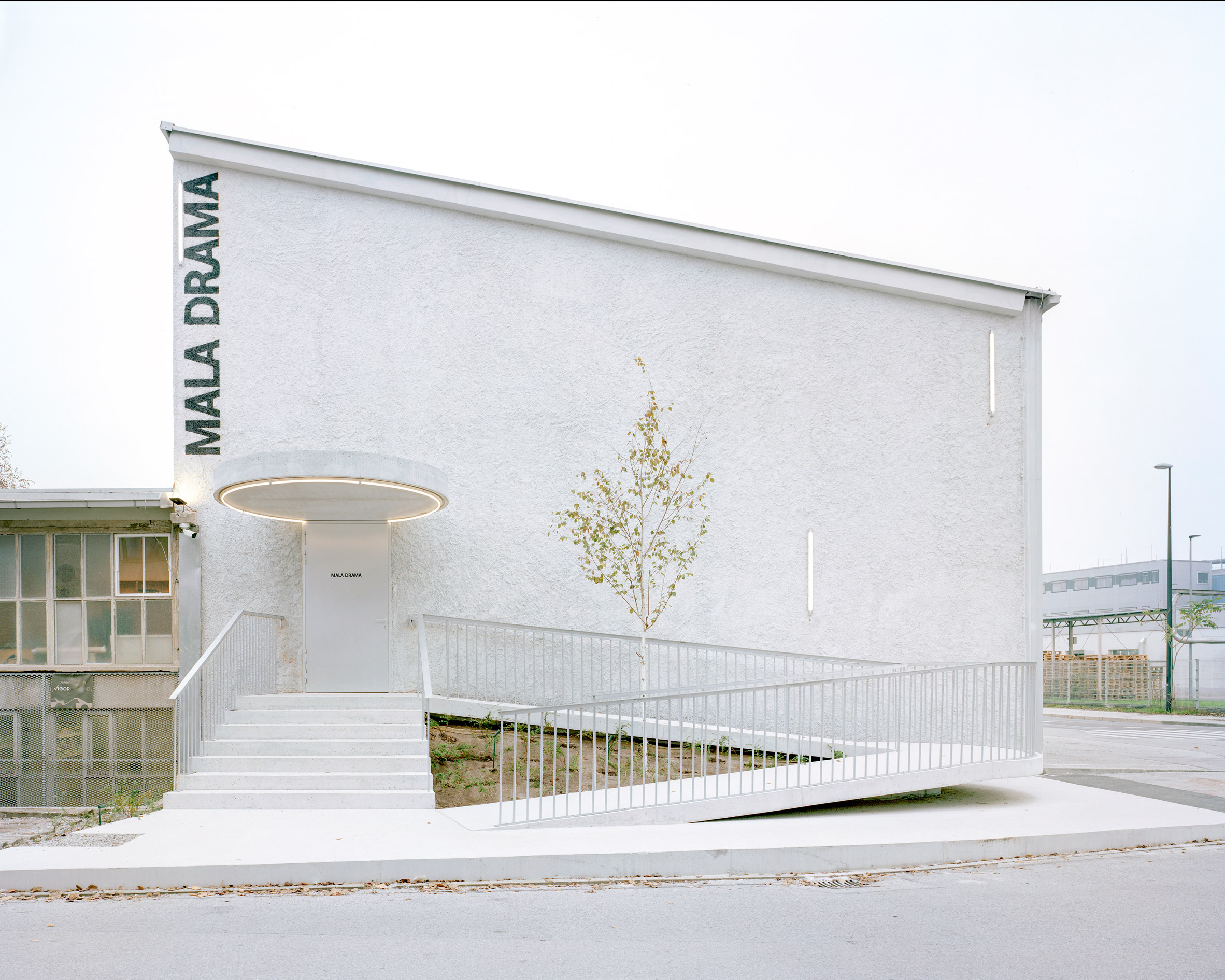 Temporary Spaces for Slovenian National Theatre Drama