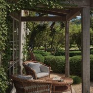 Pamela Anderson Olive Ateliers