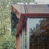 Panoramic House by Mata Architects
