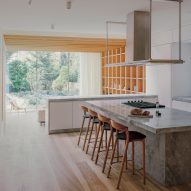 Panoramic House by Mata Architects