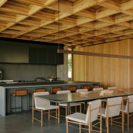 Casa Colmeia by Sabella Arquitetura
