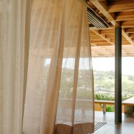 Casa Colmeia by Sabella Arquitetura