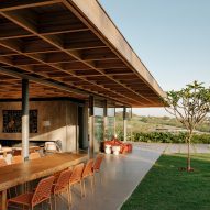 Casa Colmeia by Sabella Arquitetura
