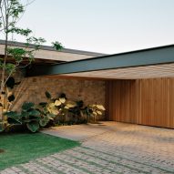 Casa Colmeia by Sabella Arquitetura
