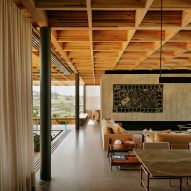 Casa Colmeia by Sabella Arquitetura