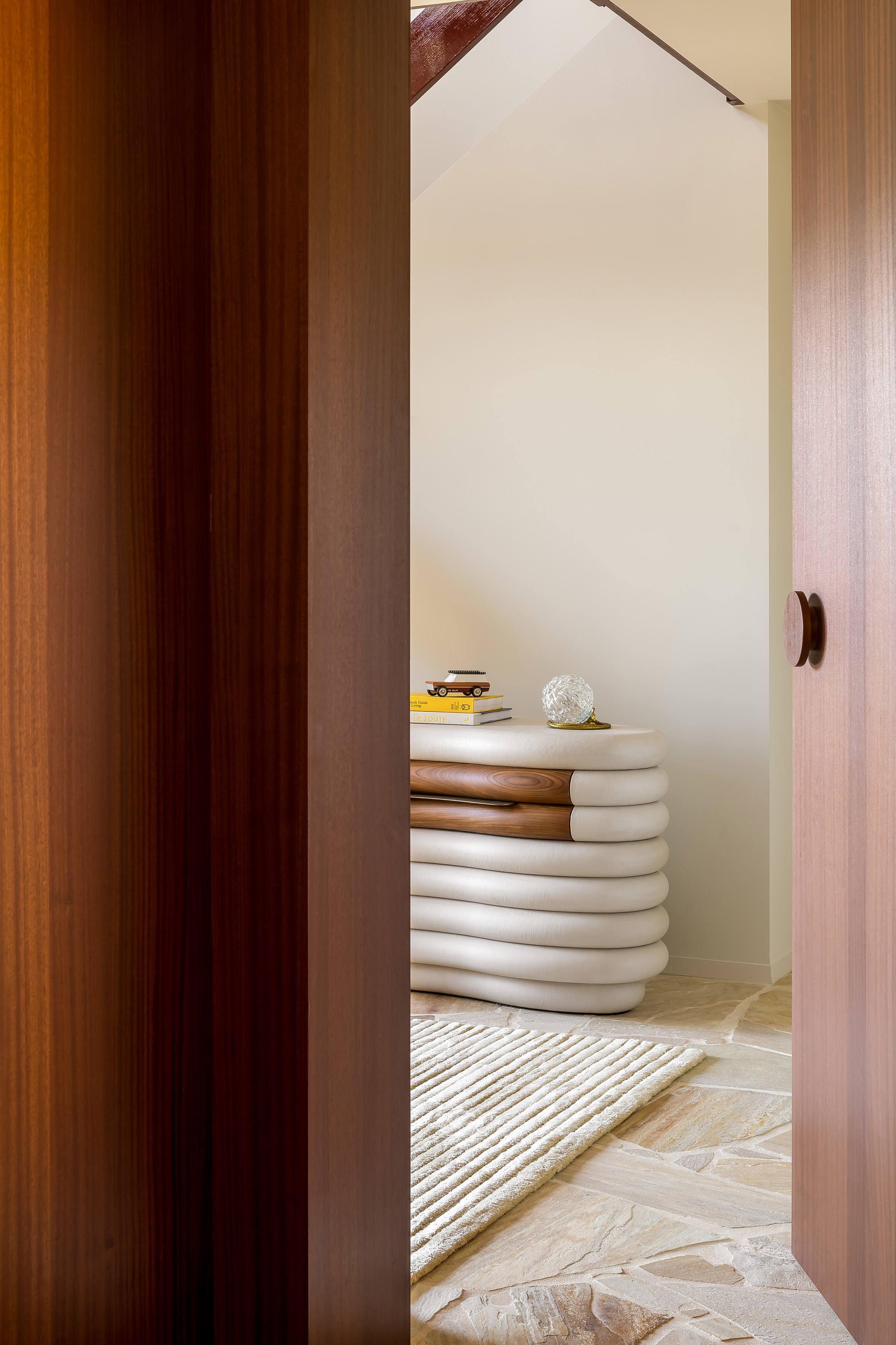 Shinnoki Terra Sapele panels by Decospan