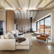 Westview Cottage by Hollaway Studio
