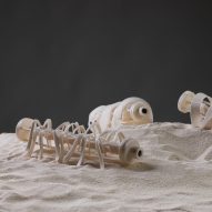 Rotating insect-like objects among projects by VCUarts Qatar