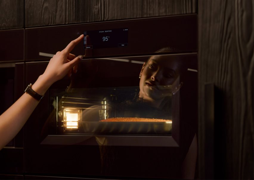 30-inch Steam Assist oven