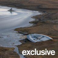 B&uuml;ro Ziyu Zhuang creates UFO-shaped gallery in grassland in Inner Mongolia