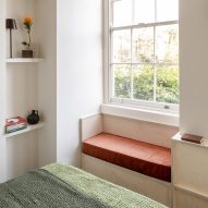 Micro flat in London by CIAO