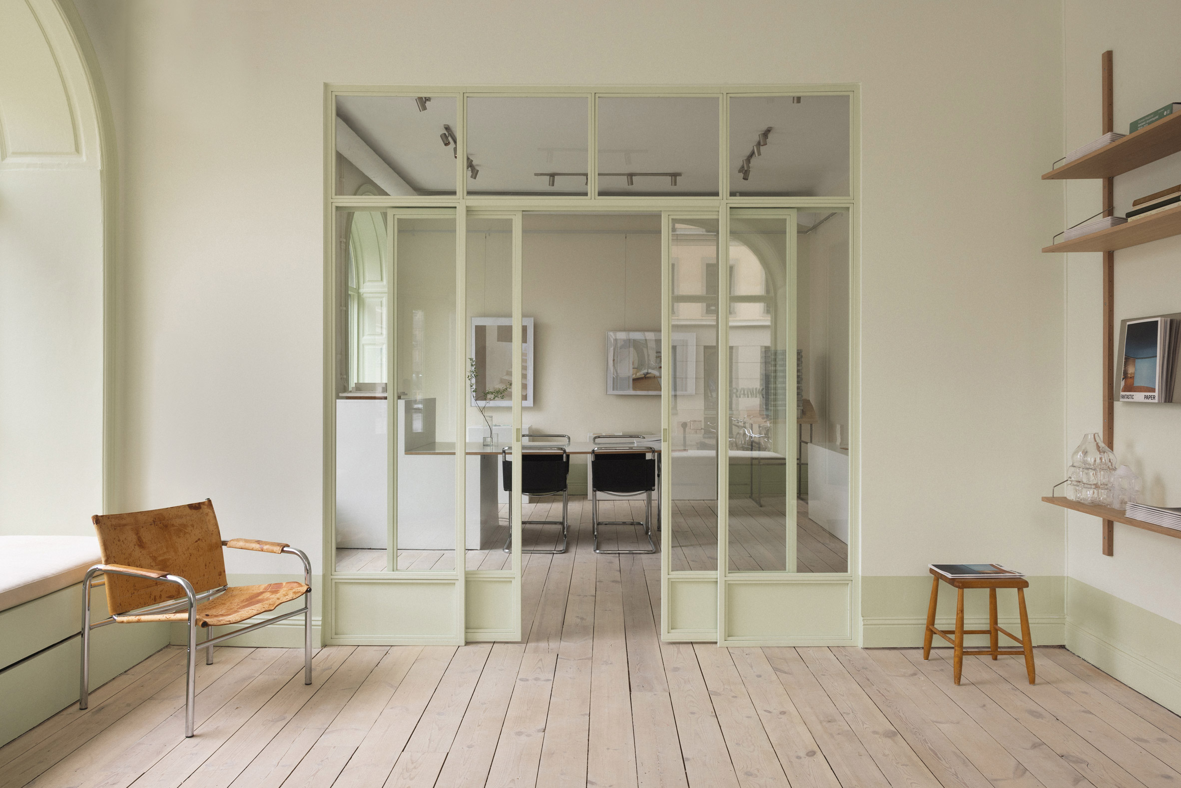 Showroom de la agencia inmobiliaria Fantastic Frank en Estocolmo, diseñado por ASKA