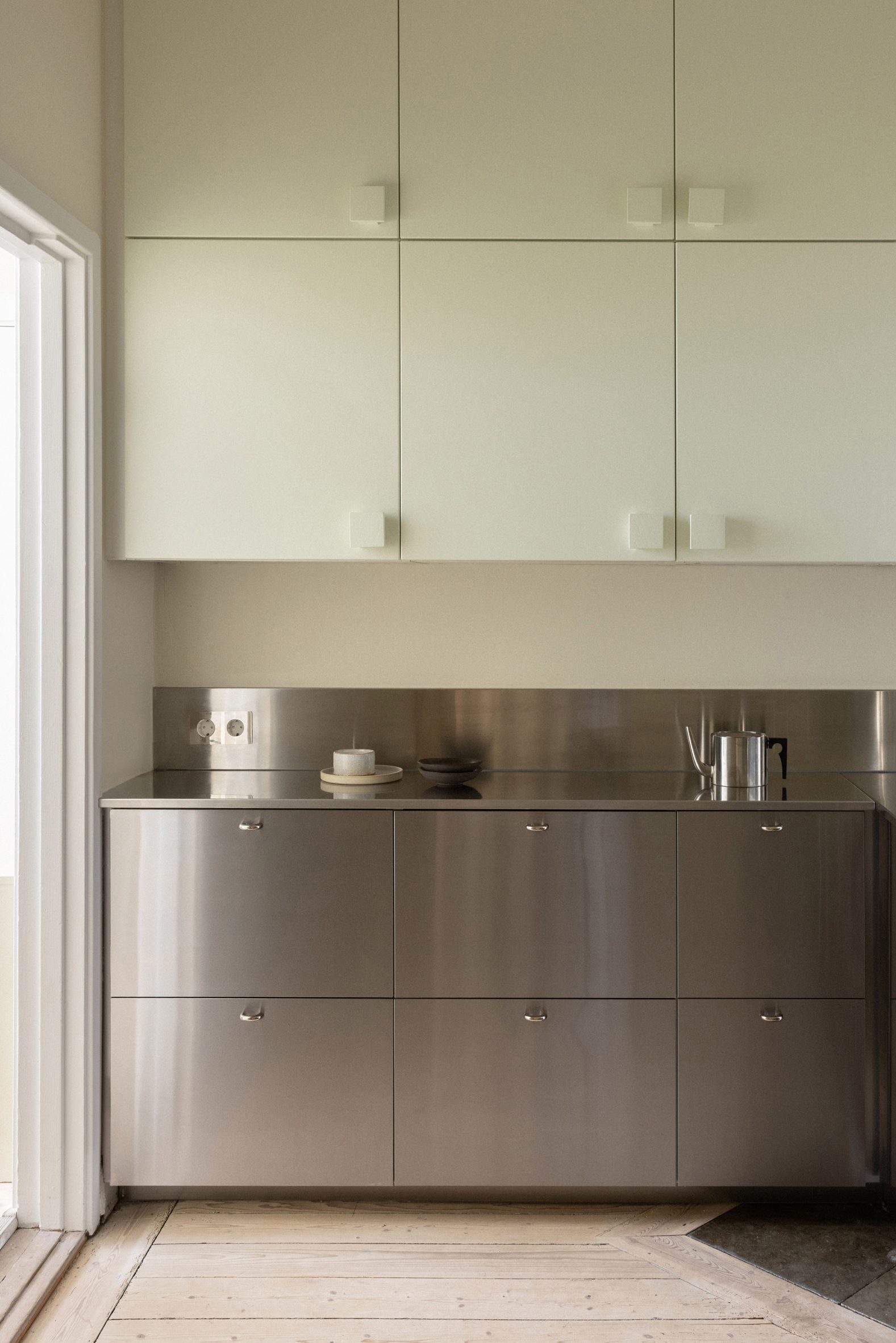 Showroom de la agencia inmobiliaria Fantastic Frank en Estocolmo, diseñado por ASKA