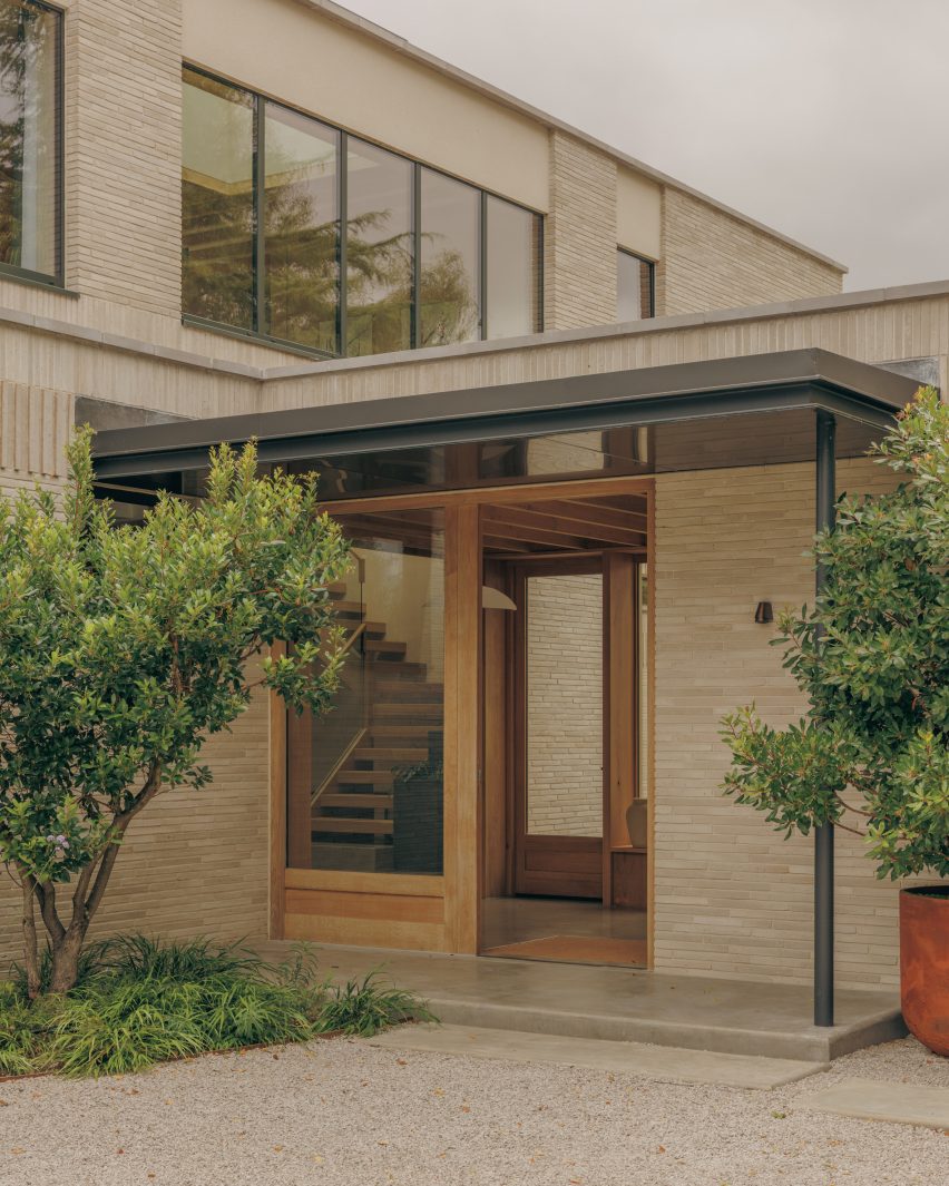 Skylark House of EM entrance