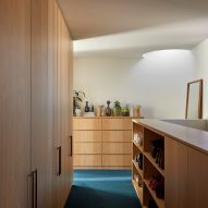 Laneway House by MRTN Architects
