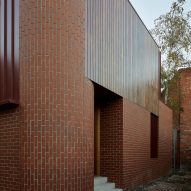 Laneway House by MRTN Architects