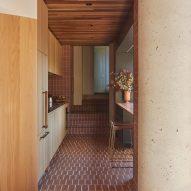 Laneway House by MRTN Architects