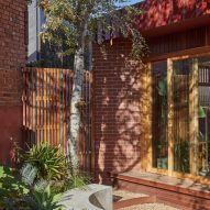 Laneway House by MRTN Architects