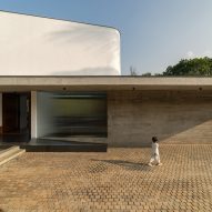 Summer Home by Mindspark Architects