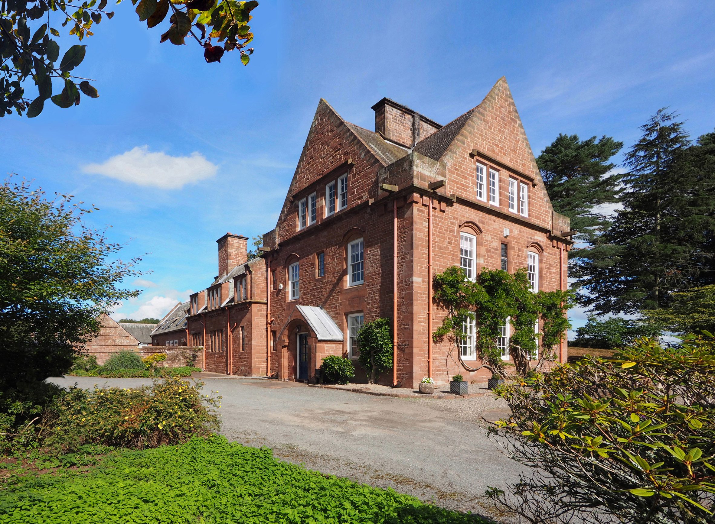 Cuatro tejados, de Philip Webb, Cumbria, 1878