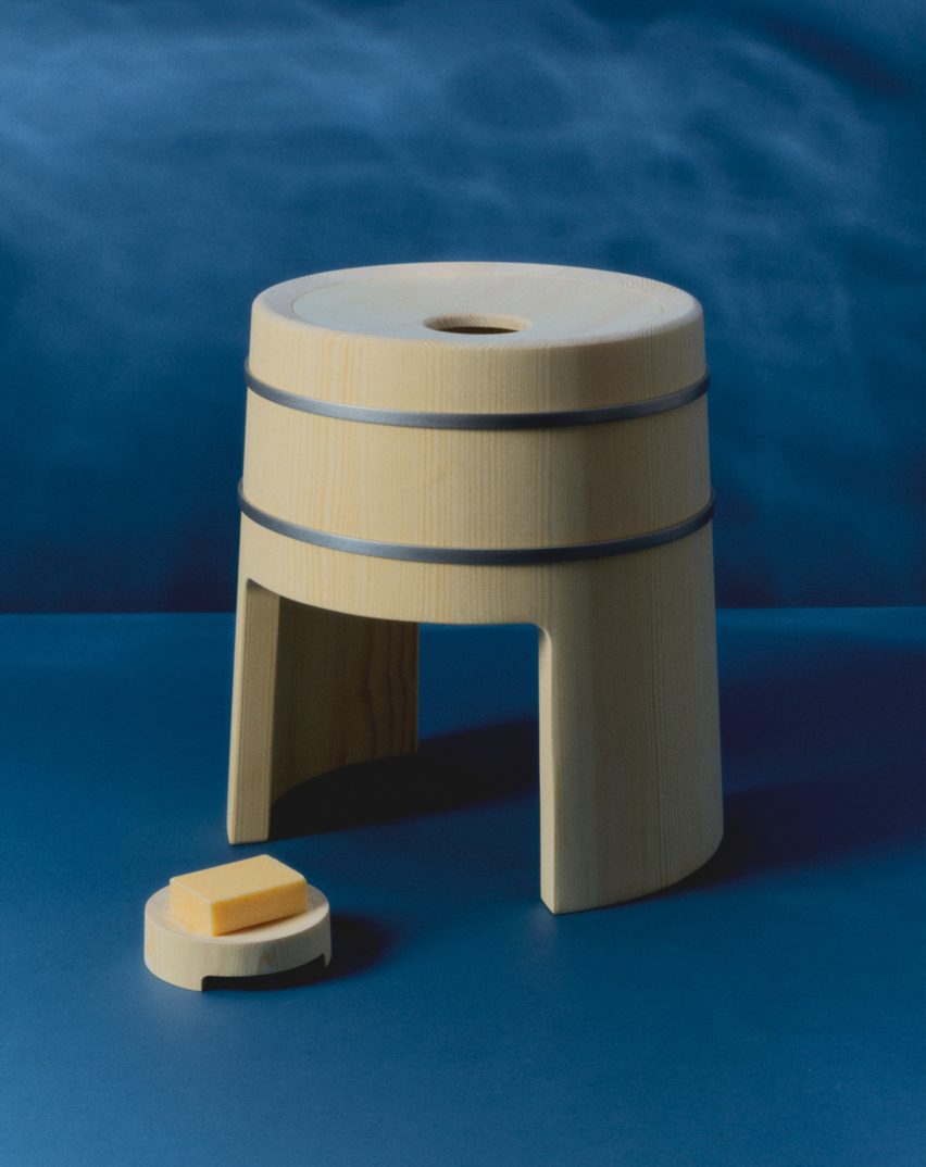 Stool with brush