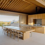 Casa en Palmilla by Estudio Ignacio Urquiza Ana Paula de Alba
