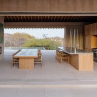 Casa en Palmilla by Estudio Ignacio Urquiza Ana Paula de Alba