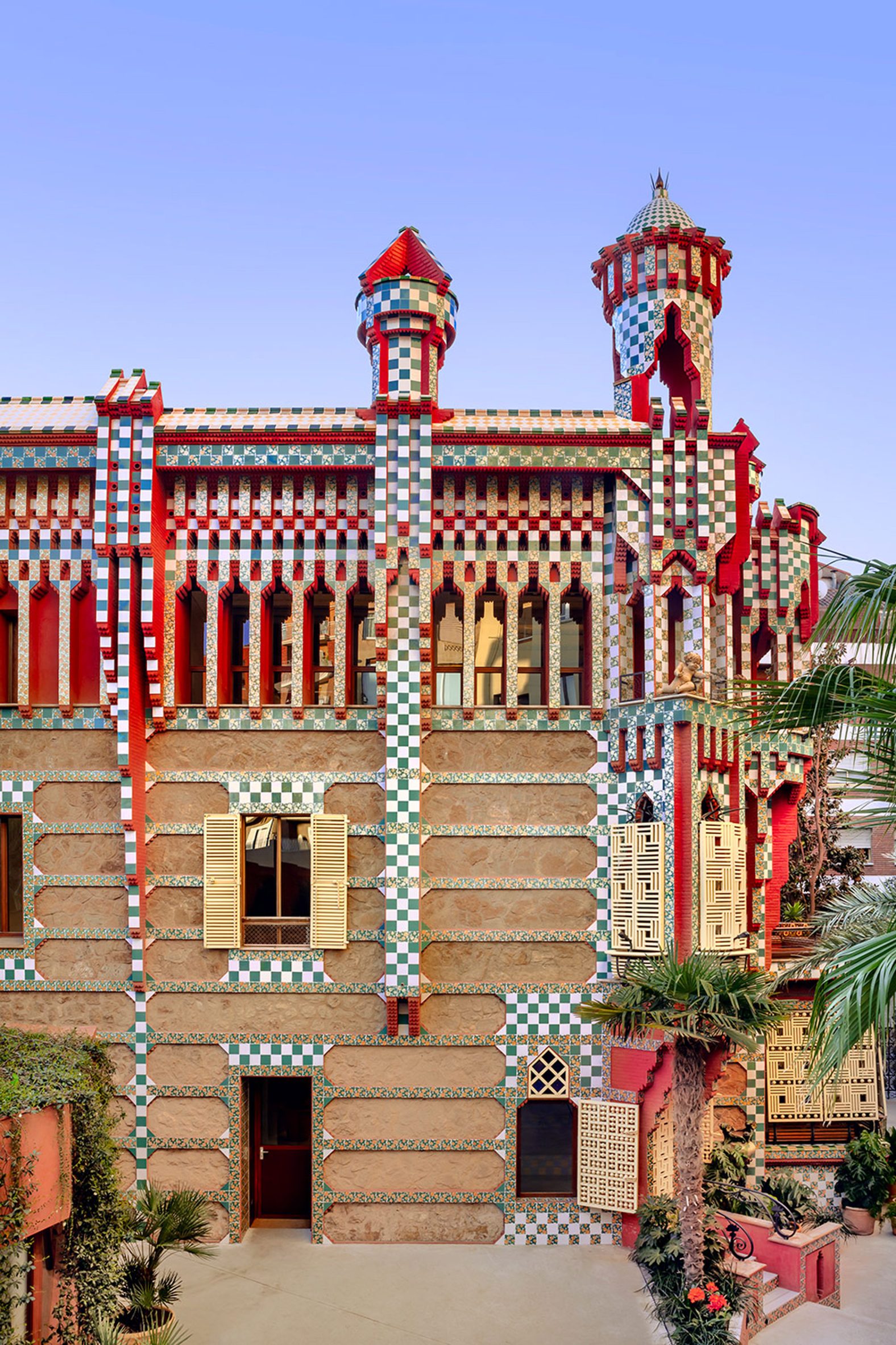 Casa Vicens by Antoni Gaudí