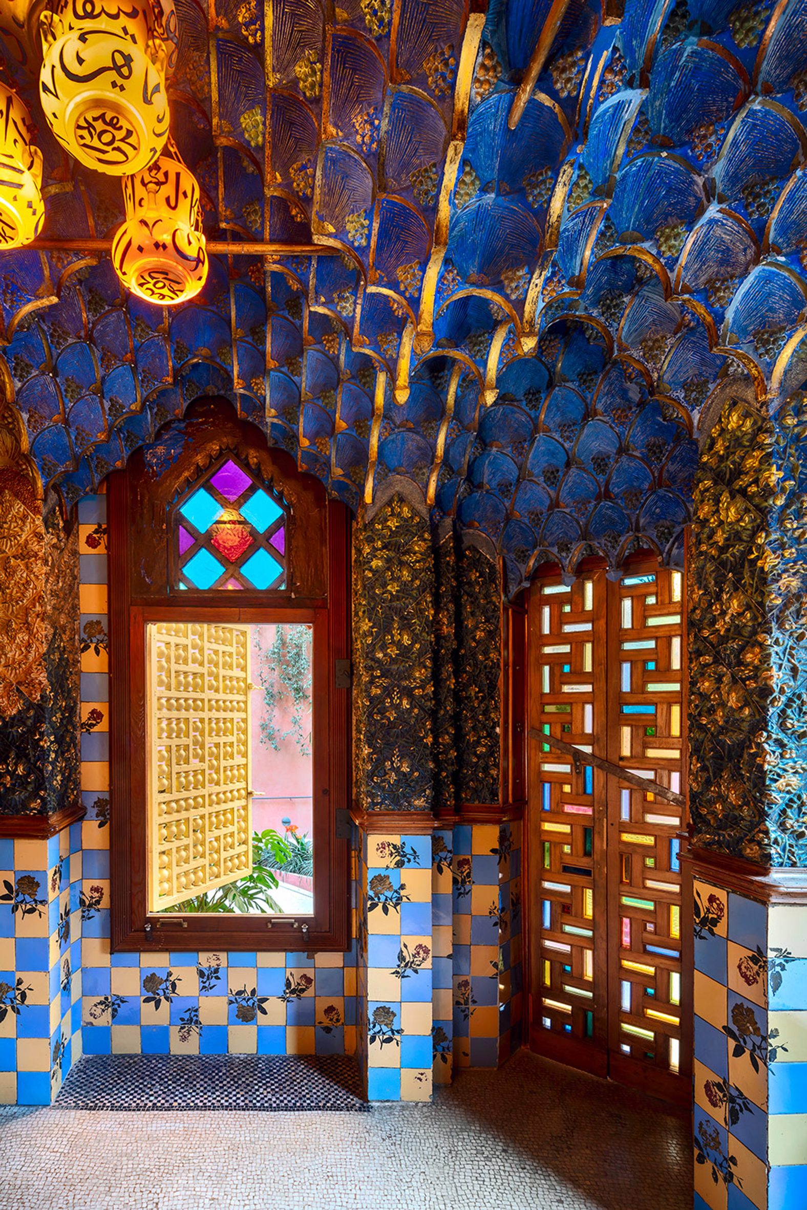 Interior of Antoni Gaudí's first house