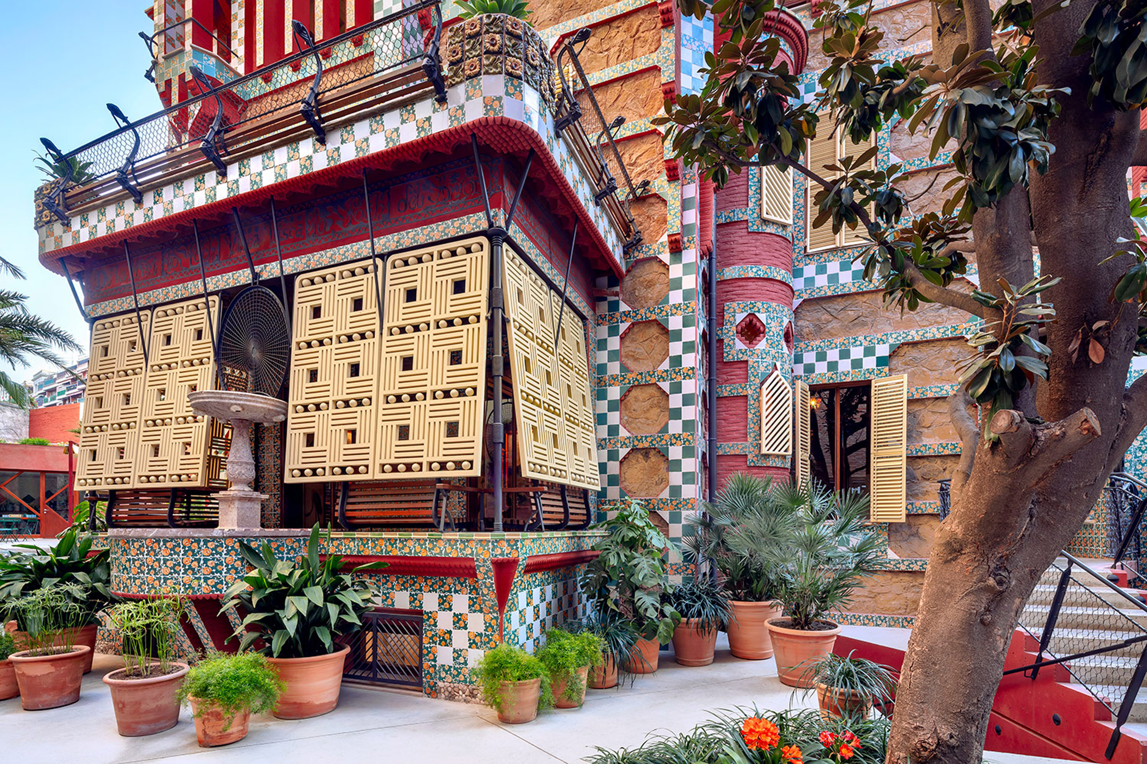 Casa Vicens by Antoni Gaudí