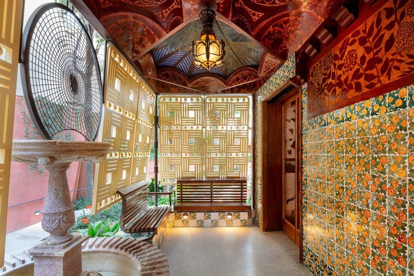 Interior of Antoni Gaudí's first home