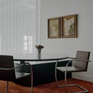 Retrofuturistic office by Charlap Hyman & Herrero