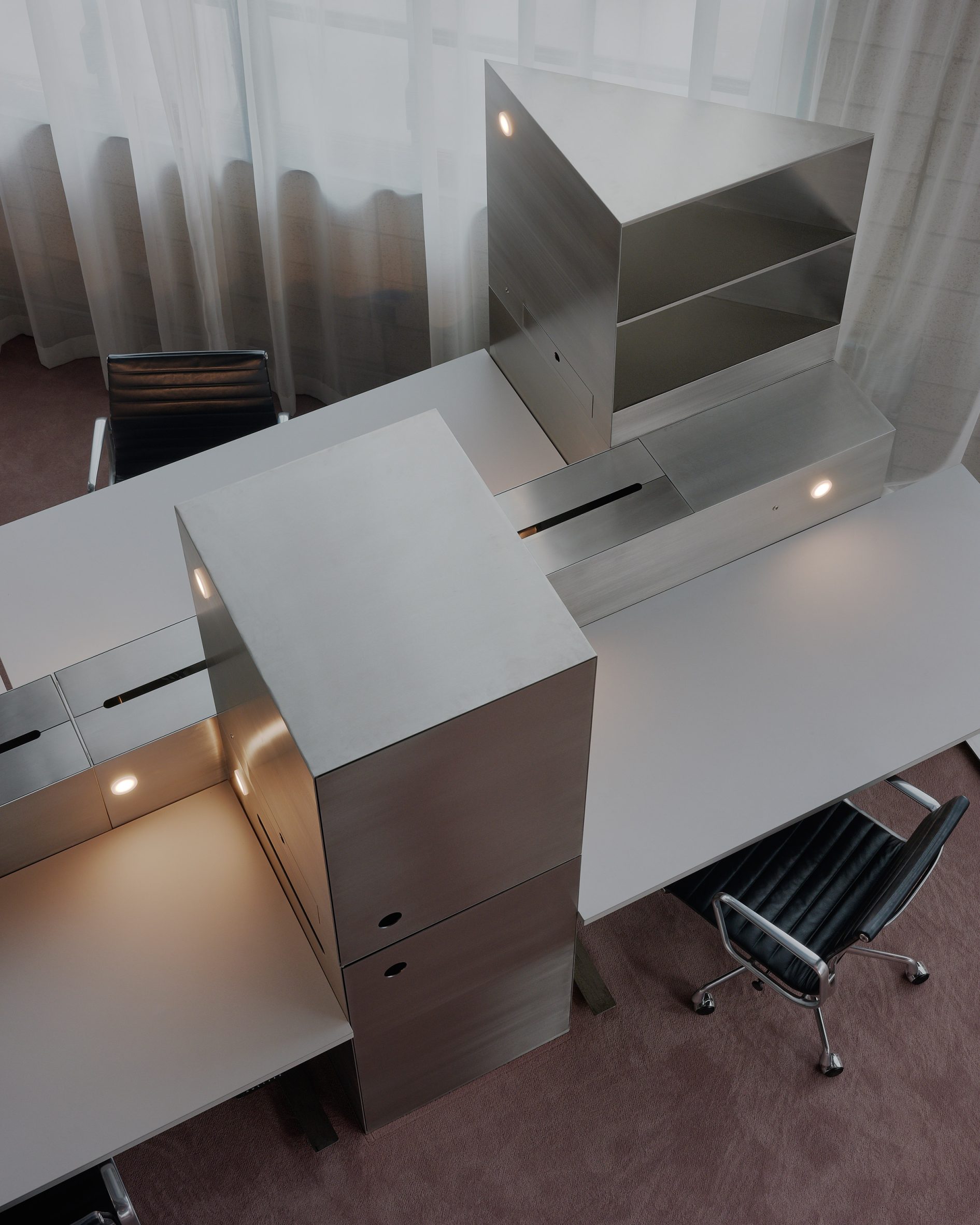 Retrofuturistic office by Charlap Hyman & Herrero