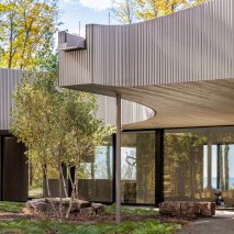 Desai Chia shapes Upstate house for "shadows that mimic nature"