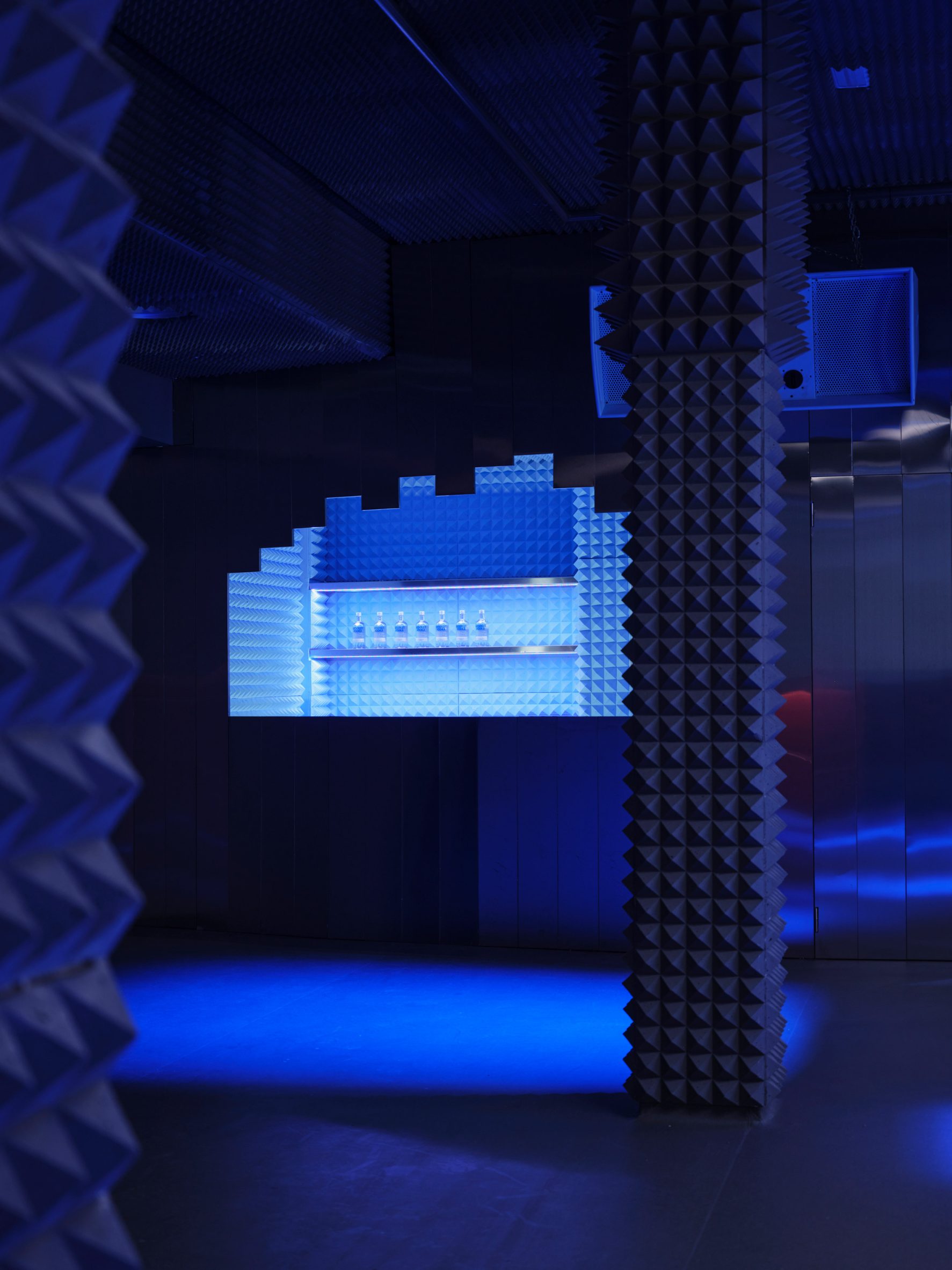 El Cubo at Spook nightclub by Clap Studio