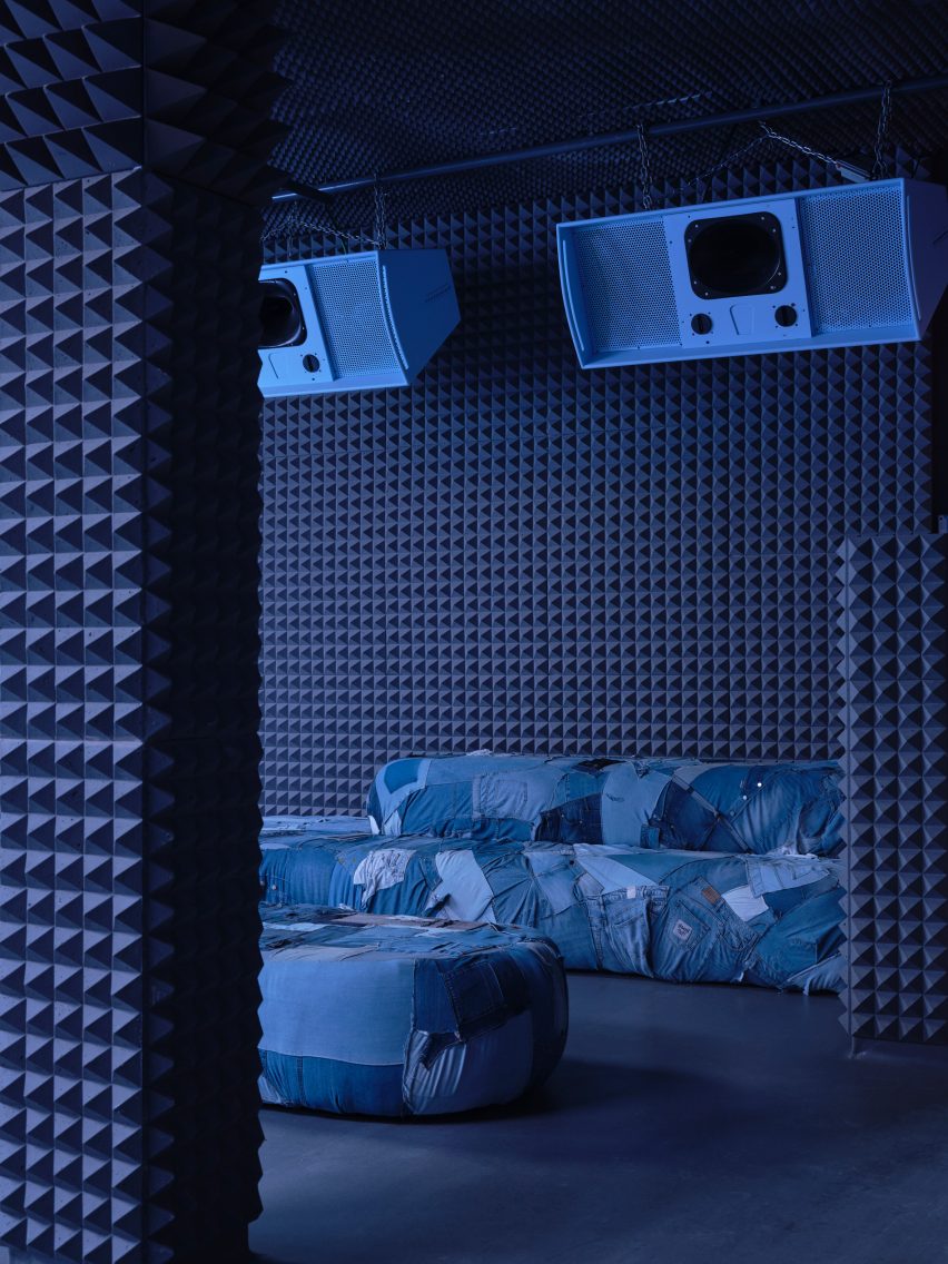 El Cubo at Spook nightclub by Clap Studio