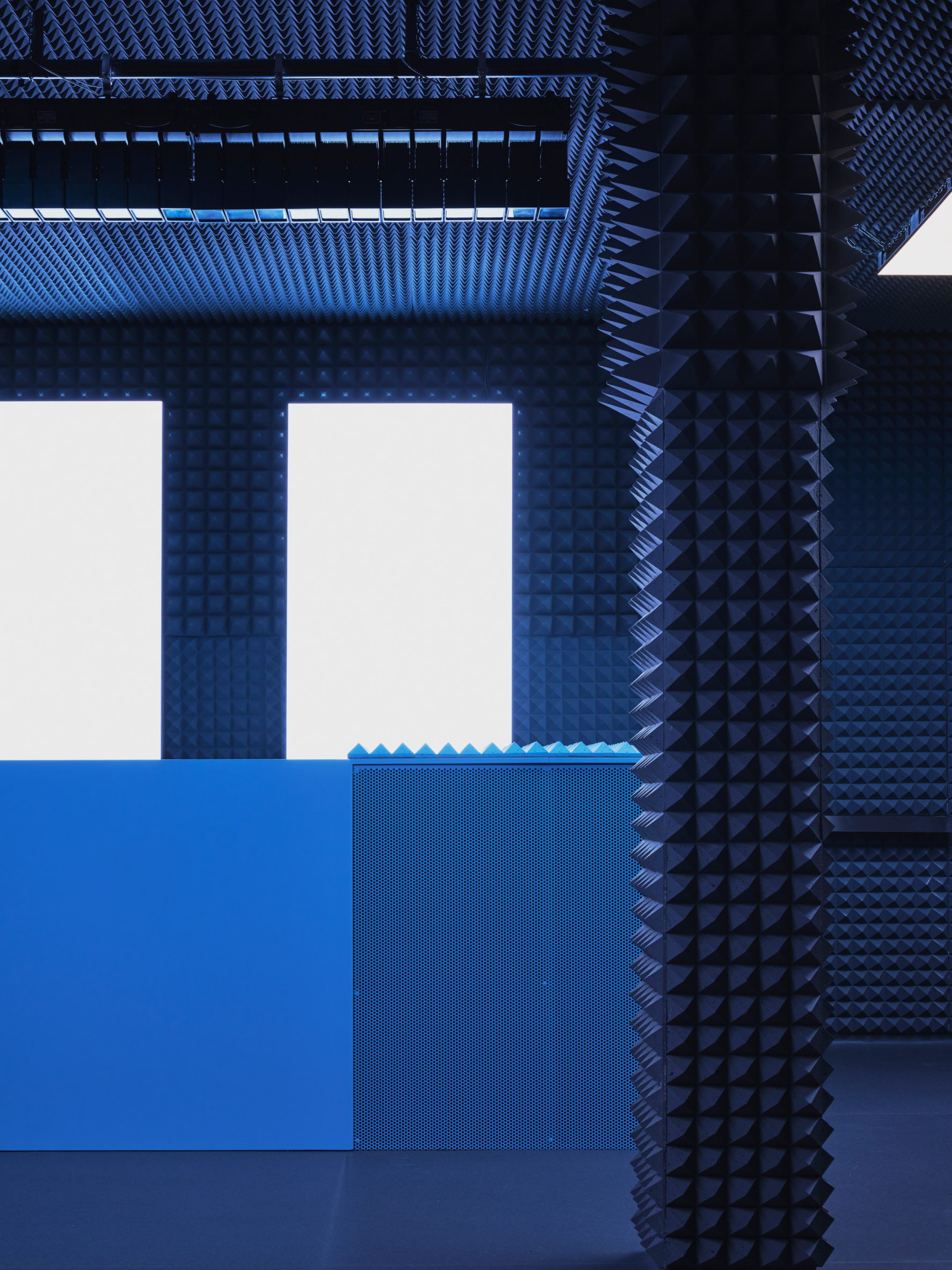 El Cubo at Spook nightclub by Clap Studio