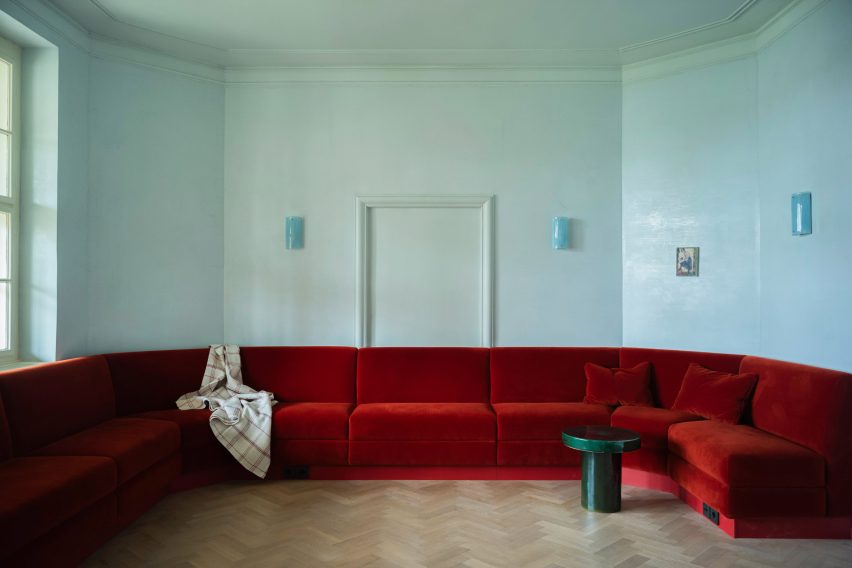 Country house in Brandenburg, Germany by Ænsemble