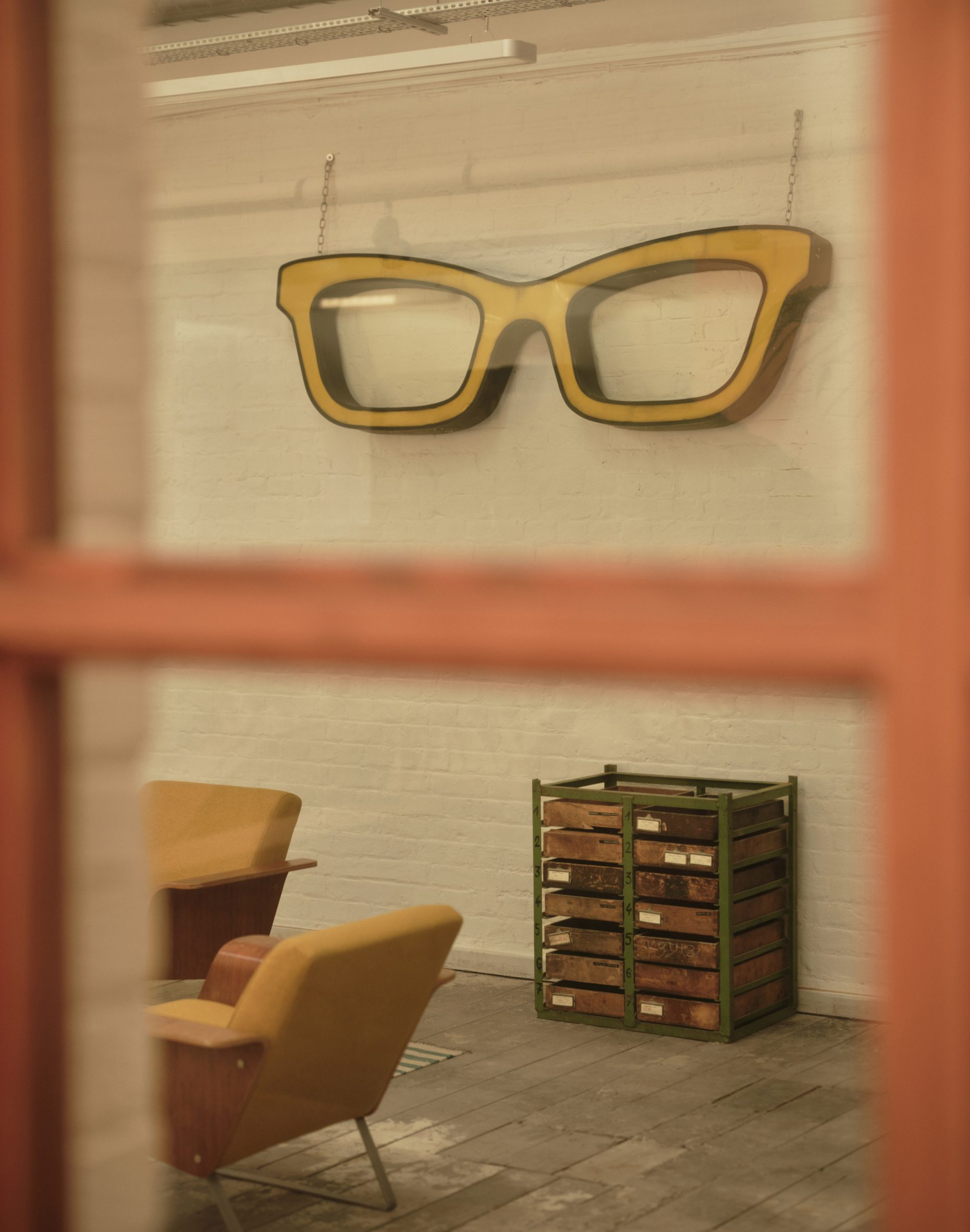 Vintage glasses sign 