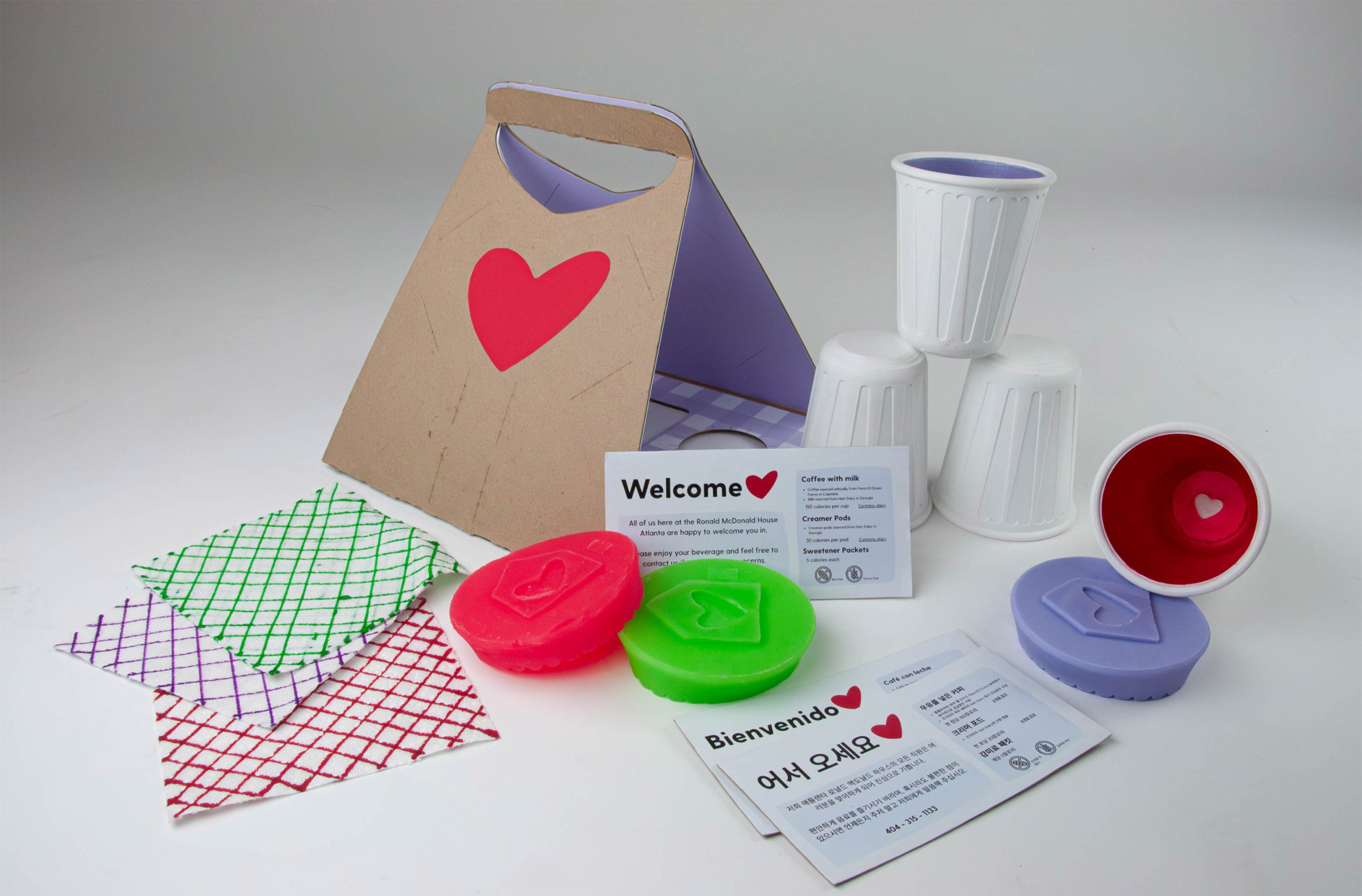 image of a welcome kit with napkins and drinkware