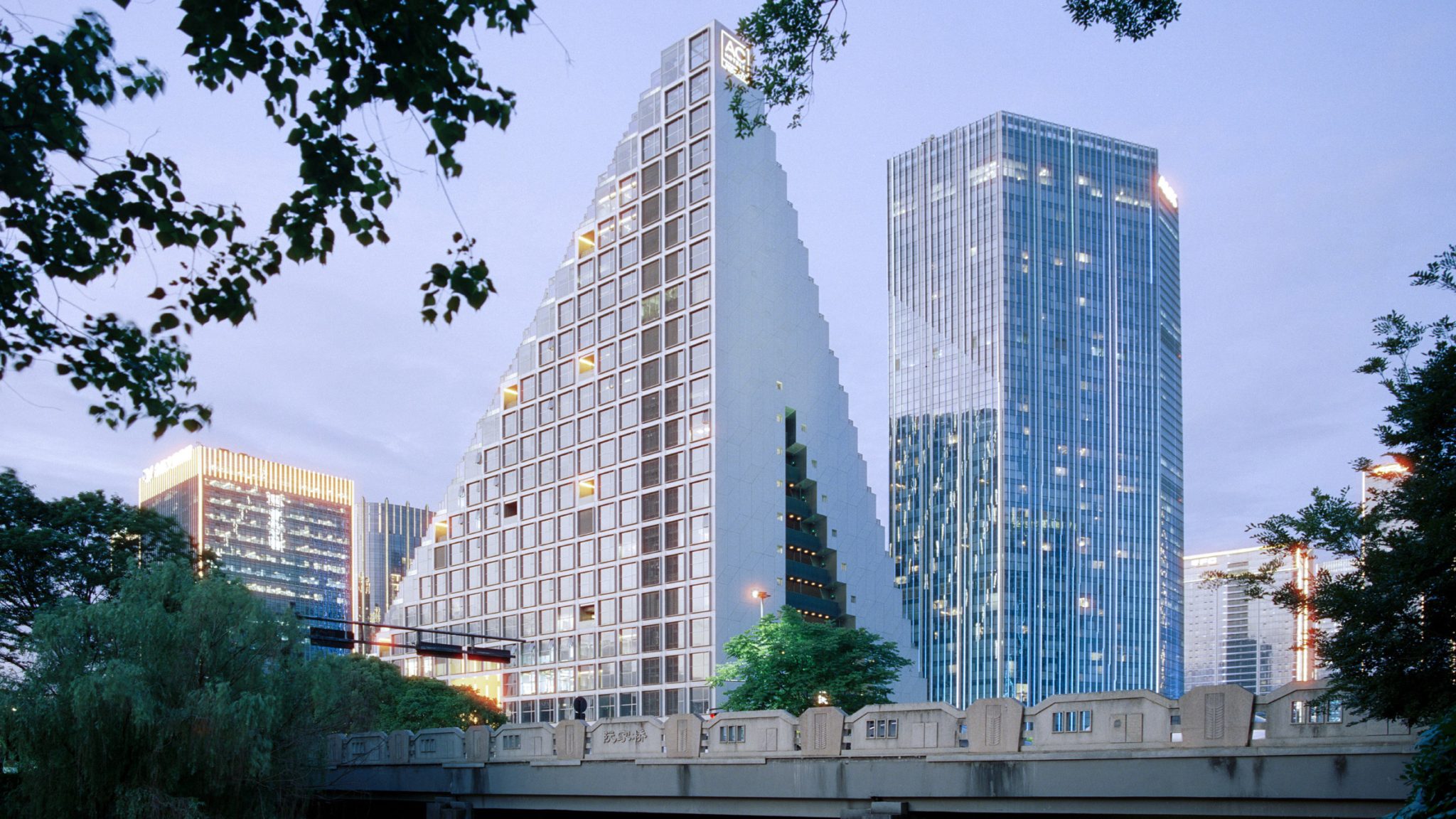 OMA designs Hangzhou Prism as "three-dimensional village"