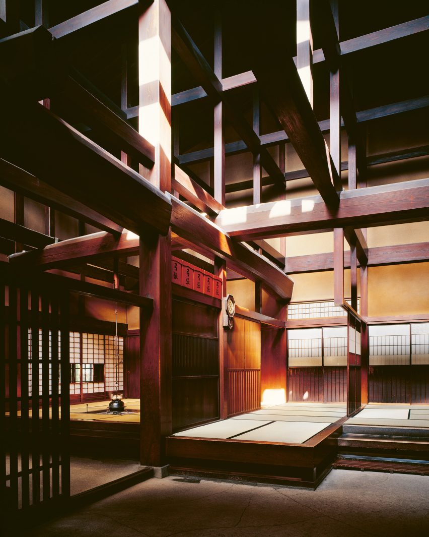 Yoshijima House (1908), captured by Kiyoshi Takai in 1990