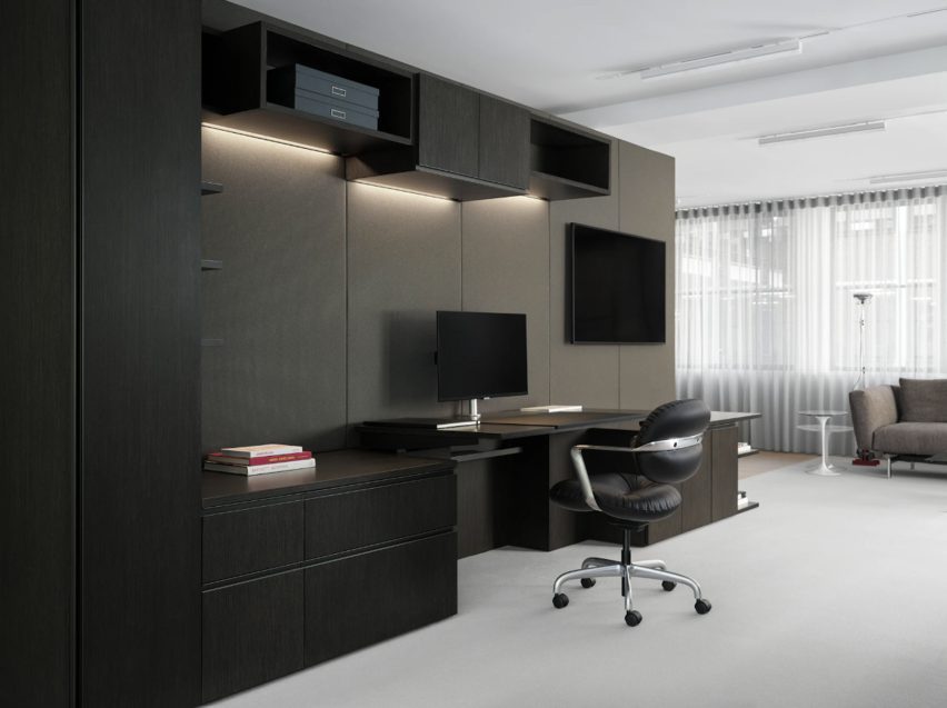 Konzert office furniture system by Paolo Dell'Elce for Knoll