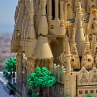 Sagrada Familia Lego set