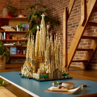 Sagrada Familia set by Lego