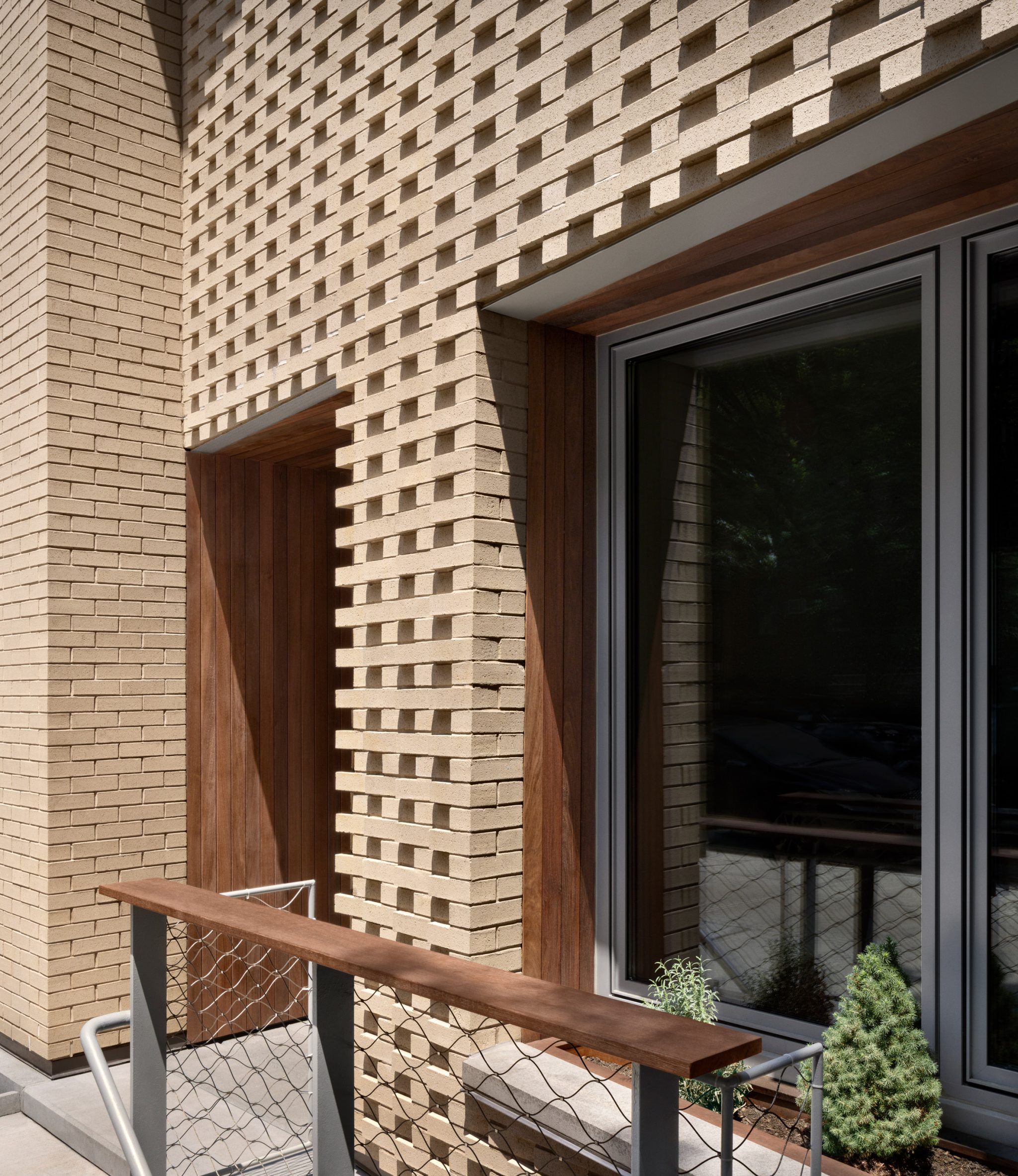 Leonard Street Rowhouse by Pliskin Architecture